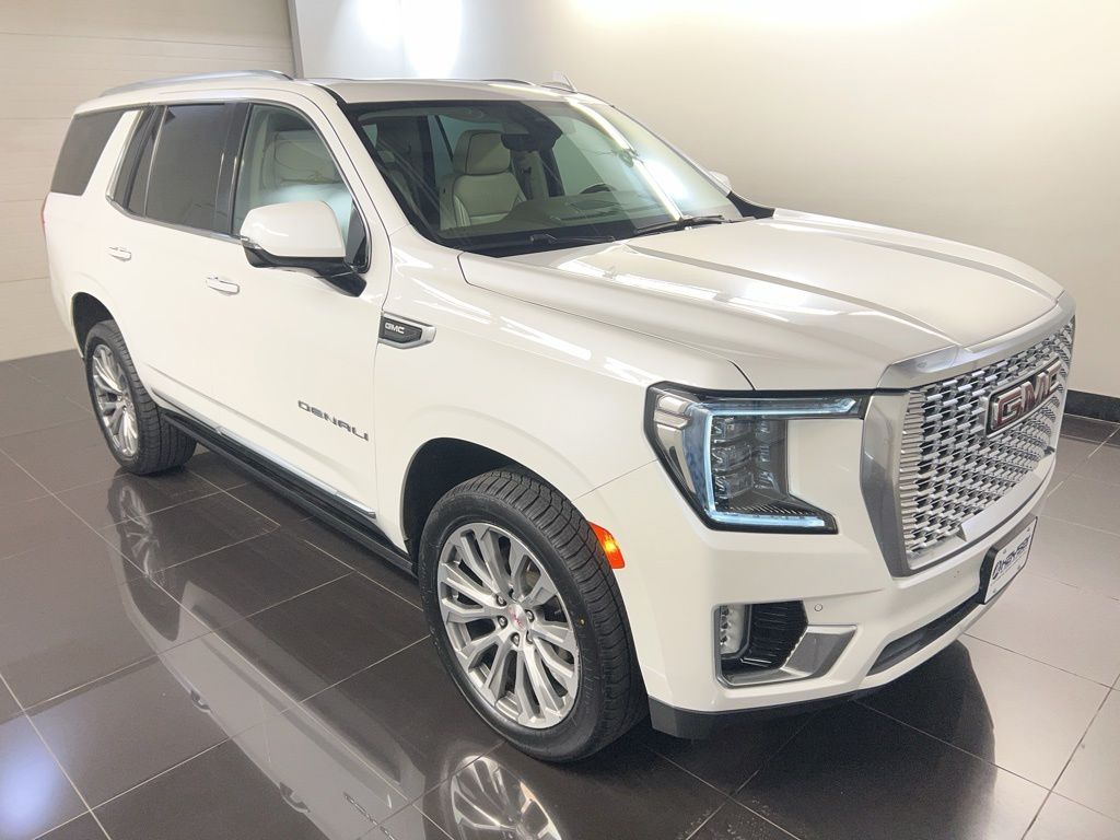 2021 GMC Yukon 4WD Denali's photo