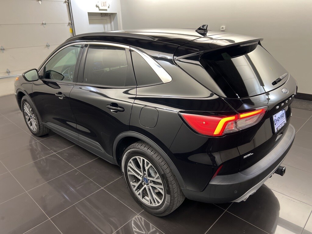 2020 Ford Escape SEL photo 4