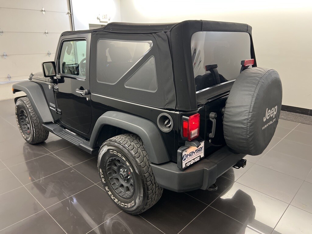 2010 Jeep Wrangler Sport photo 4