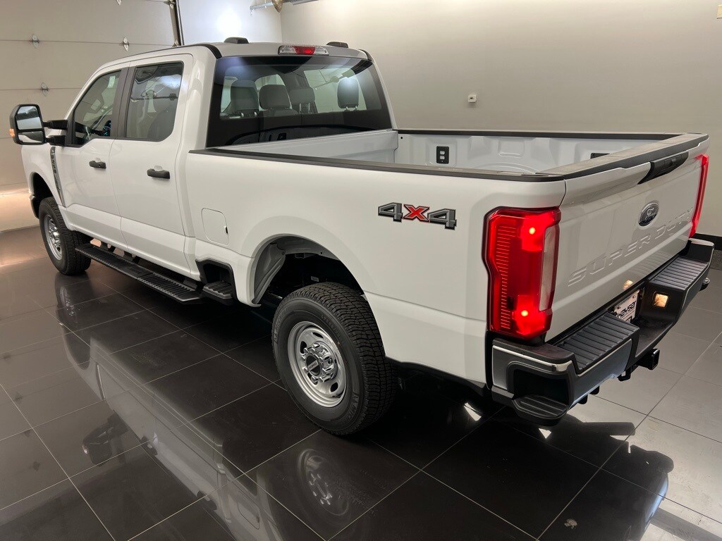 2026 Ford F-250 XL photo 2