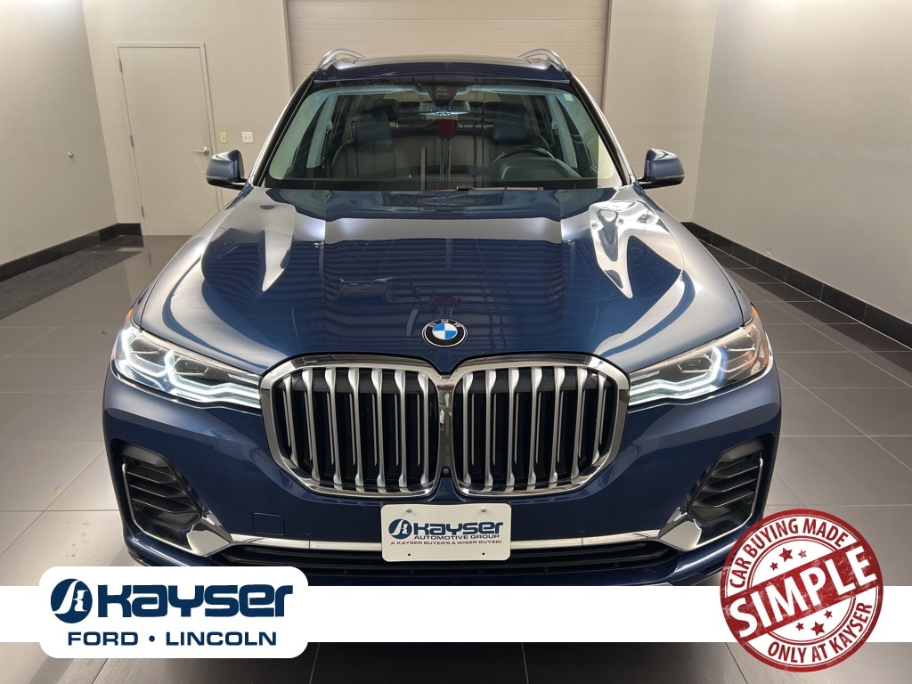 Used 2021 BMW X7 40i with VIN 5UXCW2C0XM9G52078 for sale in Madison, WI