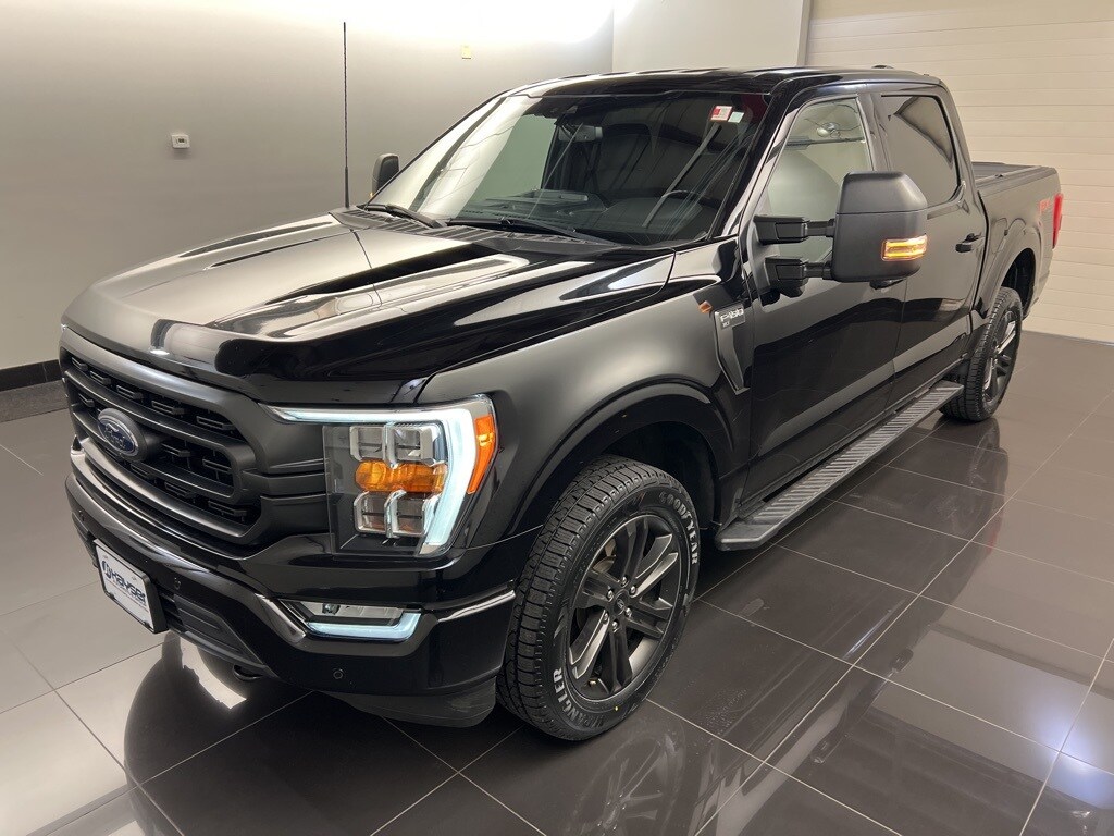 2022 Ford F-150 XLT photo 3