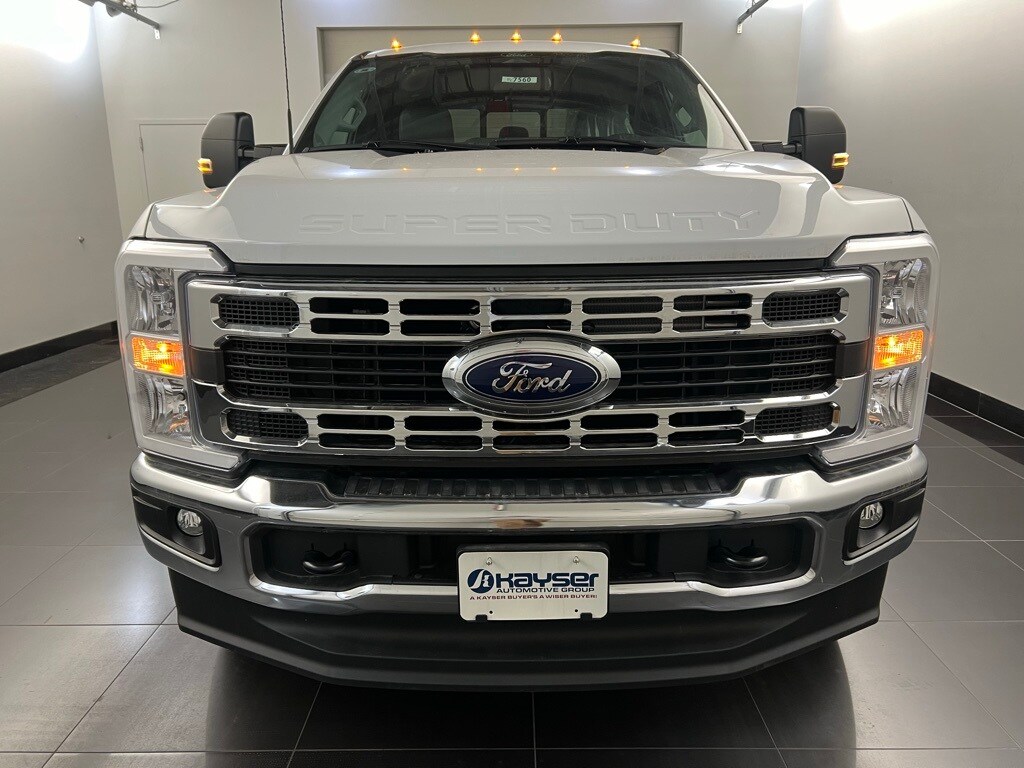 2024 Ford F-350 XL photo 2