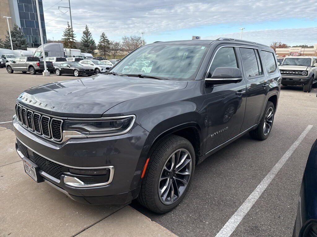 2022 Jeep Wagoneer Series III photo 2