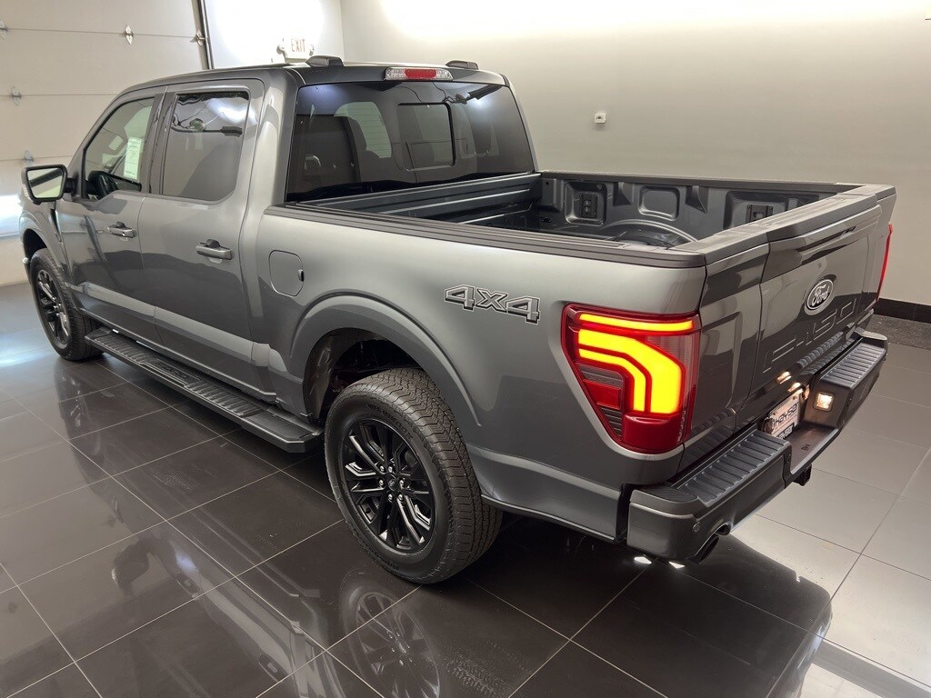 2025 Ford F-150 Lariat photo 4