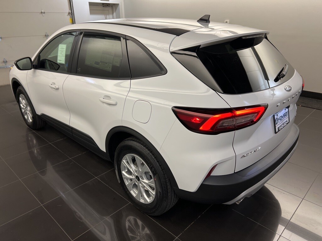 2026 Ford Escape Active photo 4