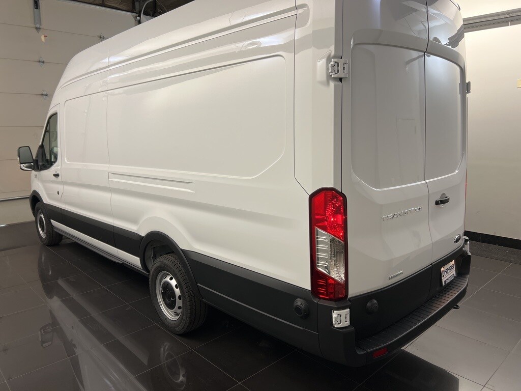 2025 Ford Transit photo 3