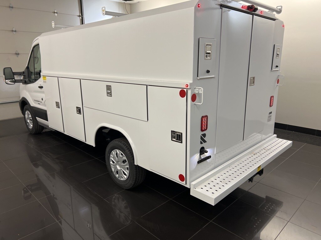 2024 Ford Transit photo 4