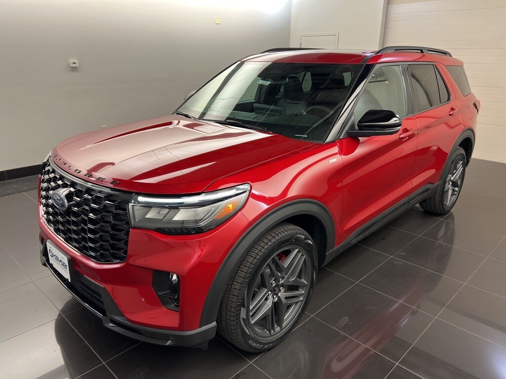 2025 Ford Explorer ST-Line photo 3