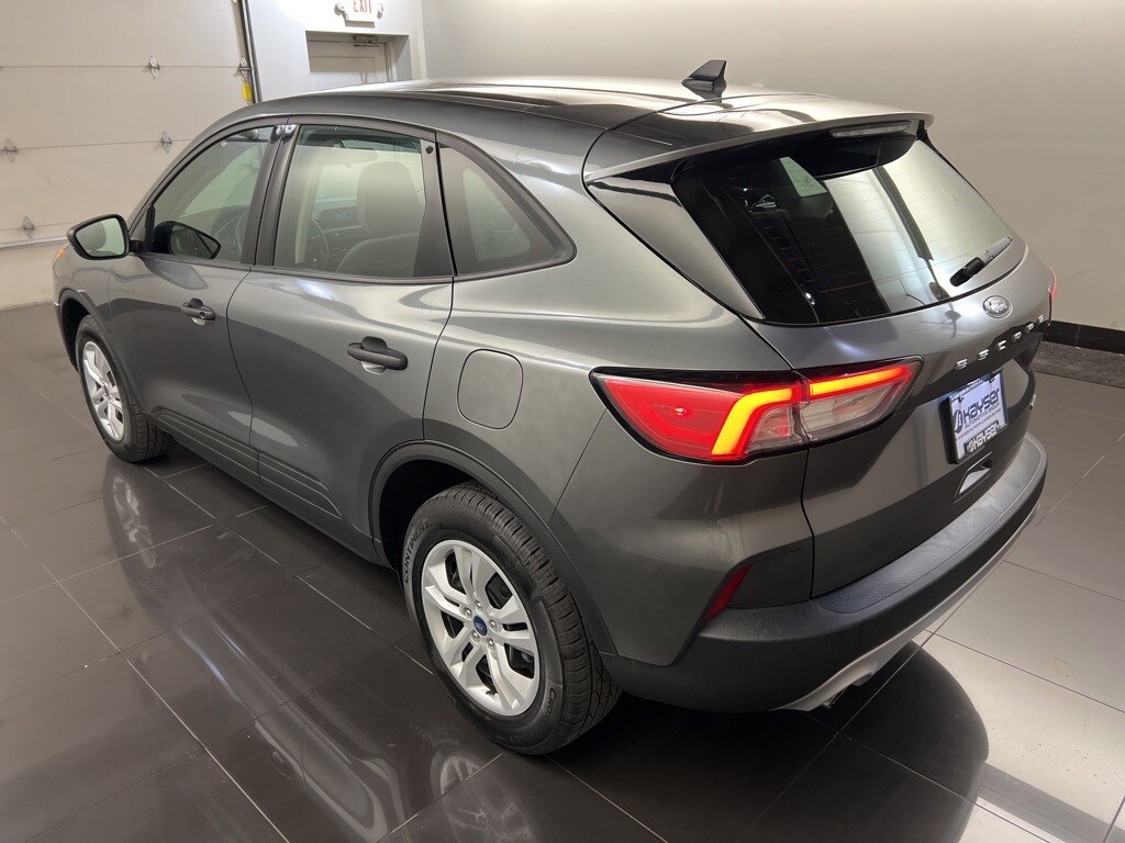 2022 Ford Escape S photo 4