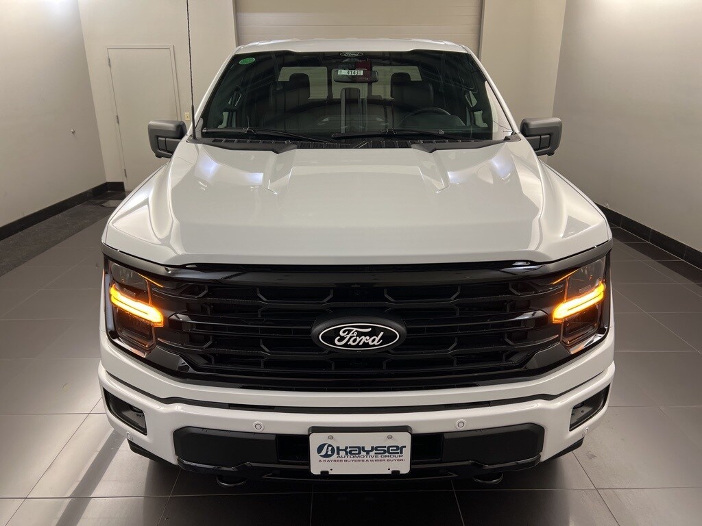 2025 Ford F-150 XLT photo 2