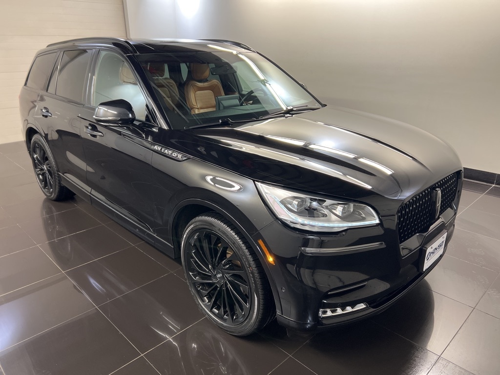 2023 Lincoln Aviator Black Label's photo