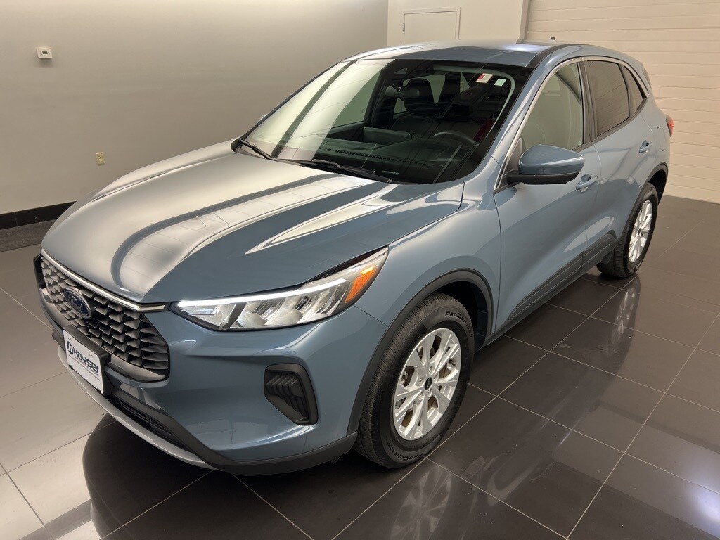 2023 Ford Escape Active photo 3
