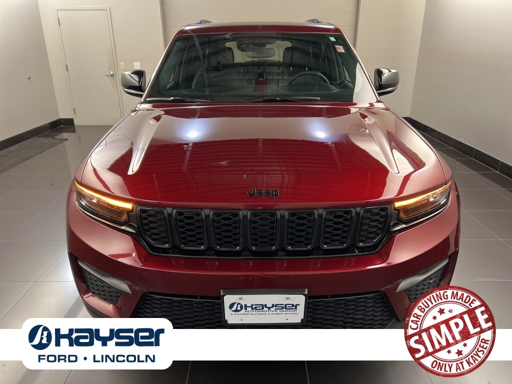 Used 2023 Jeep Grand Cherokee Altitude SUV