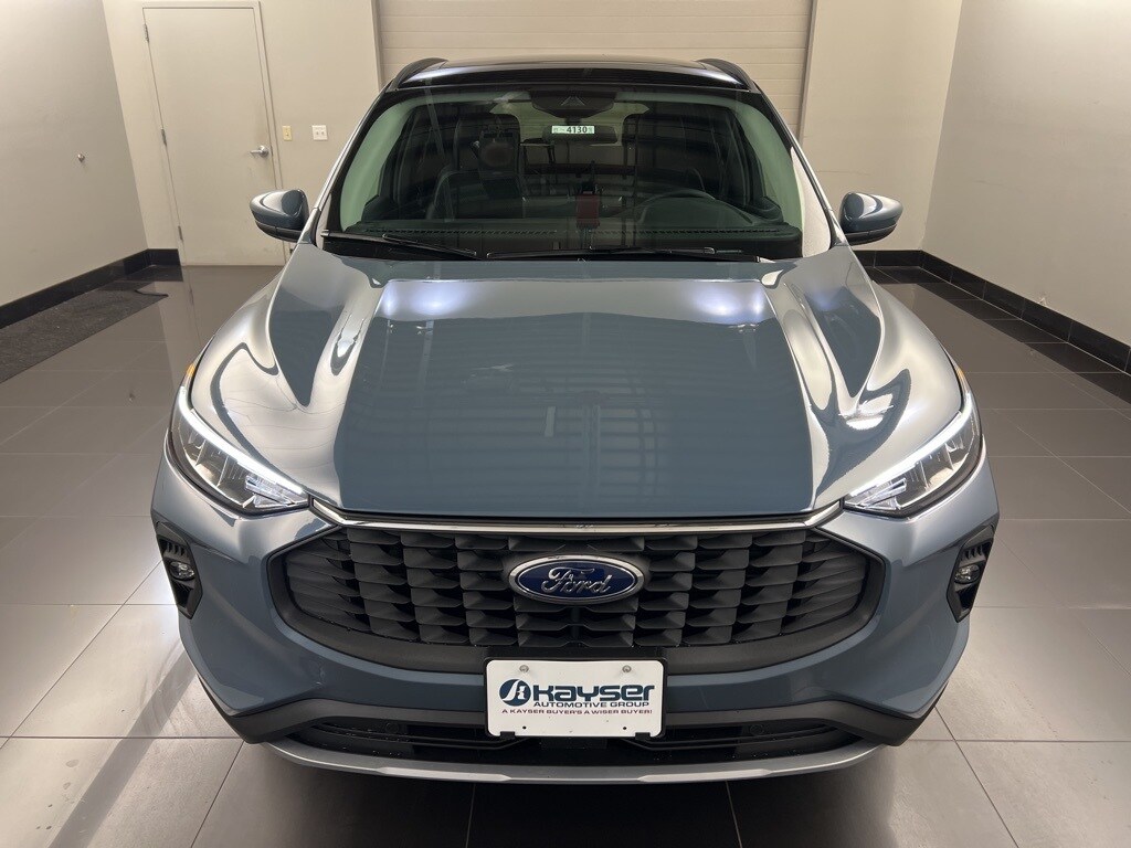 2025 Ford Escape Base photo 2