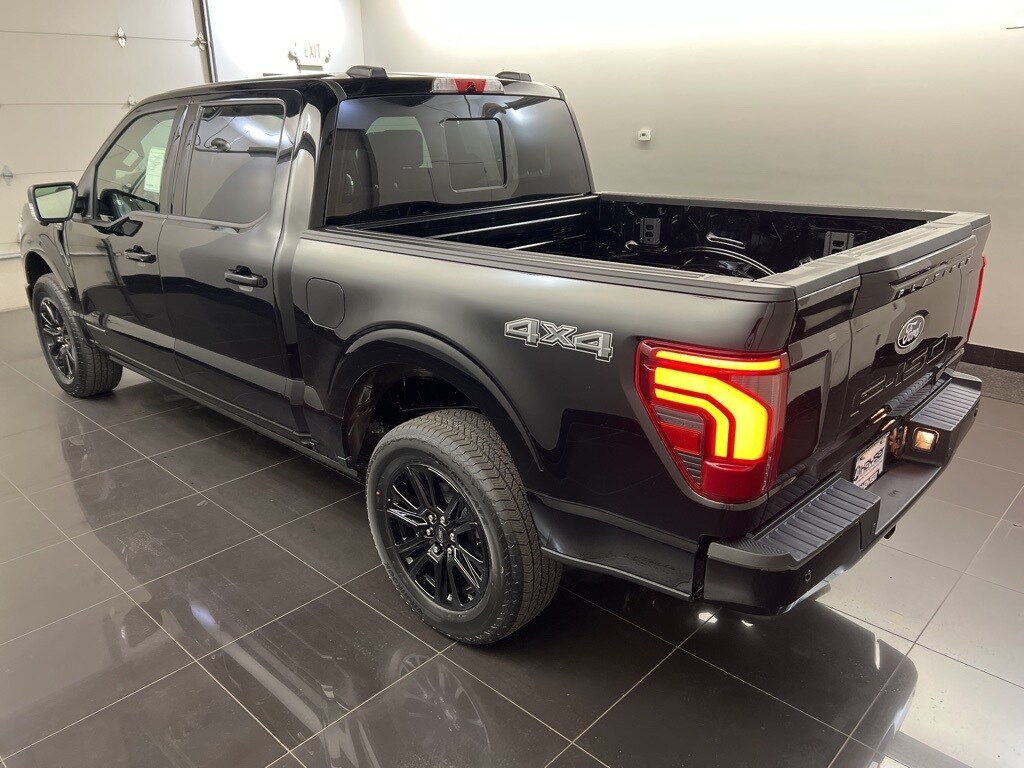 2025 Ford F-150 Platinum photo 4