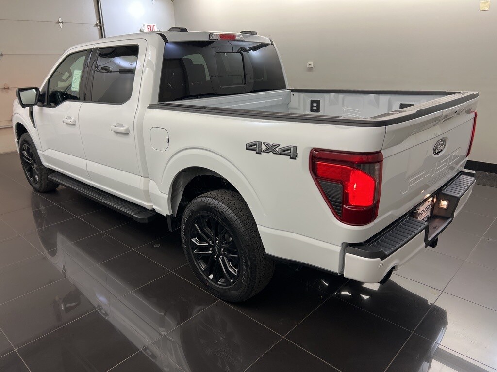 2025 Ford F-150 XLT photo 4