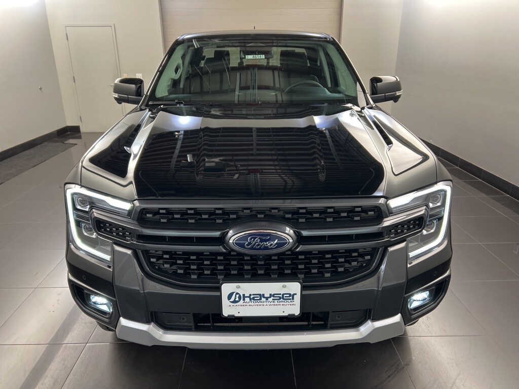 2025 Ford Ranger Lariat photo 2