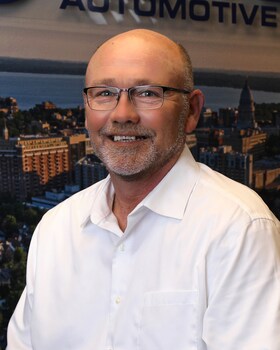 Staff member Bob Jones from c09ae0405eda