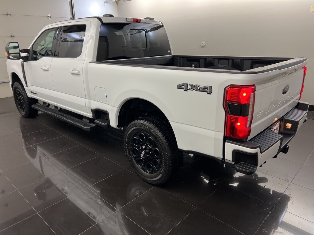 2025 Ford F-350 XLT photo 4