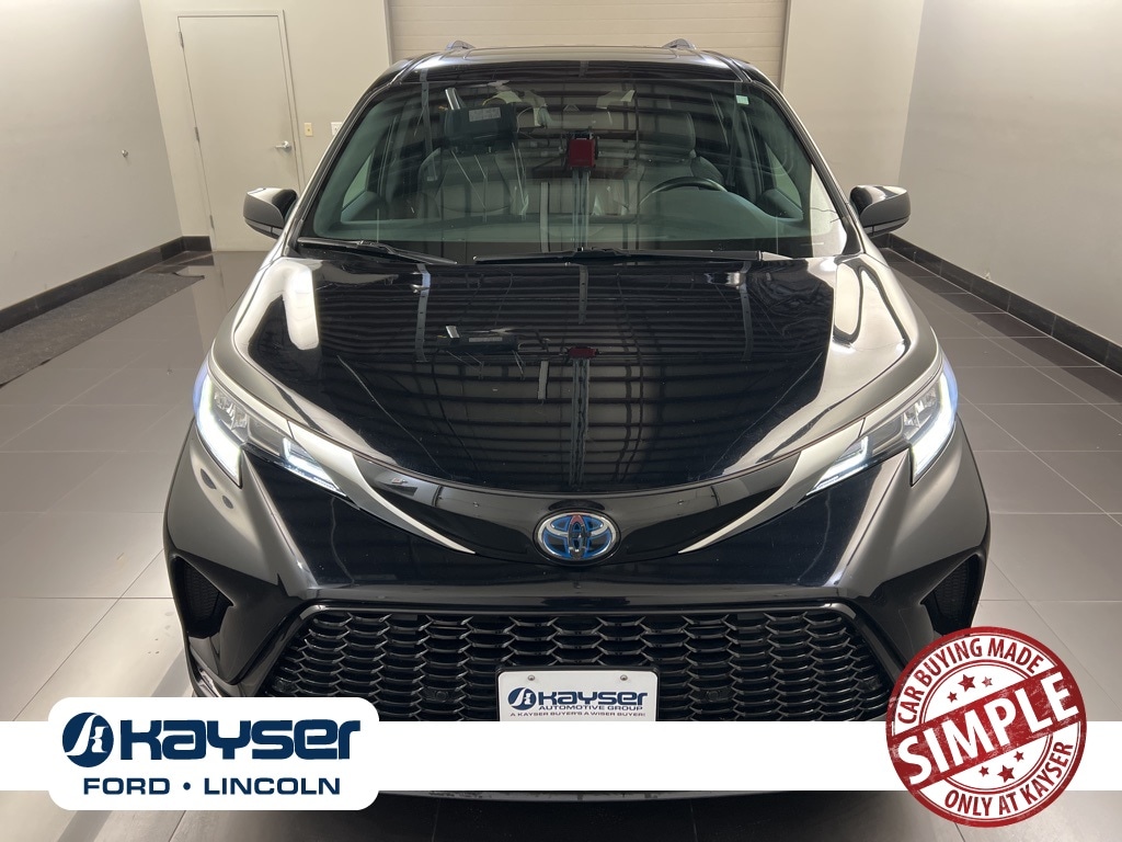 Used 2022 Toyota Sienna XSE Van Passenger Van