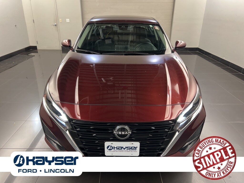 2023 Nissan Altima 2.5 SV photo 2