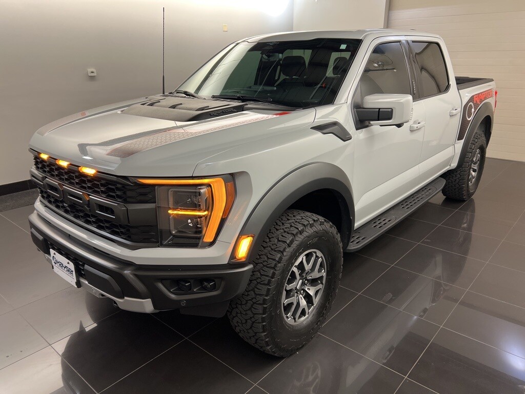 2023 Ford F-150 Raptor photo 3