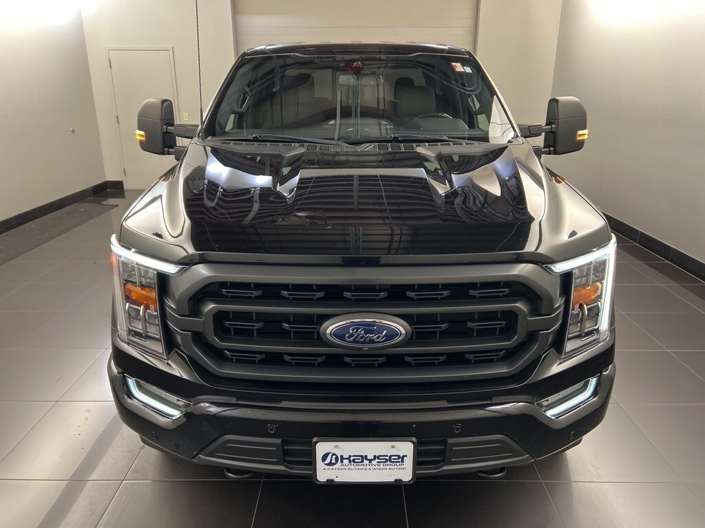 2022 Ford F-150 XLT photo 2