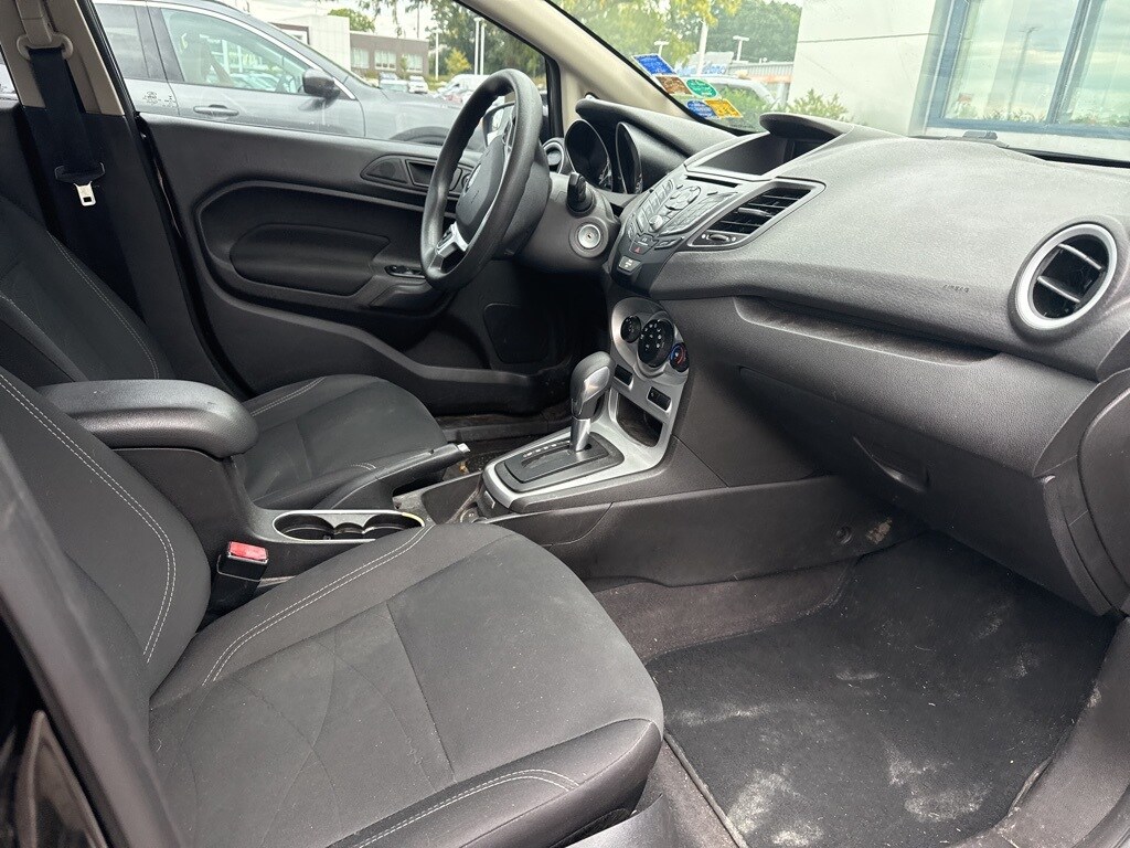 2018 Ford Fiesta SE photo 3