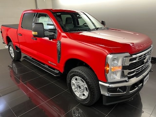 2025 Ford F-350 XLT Truck Crew Cab
