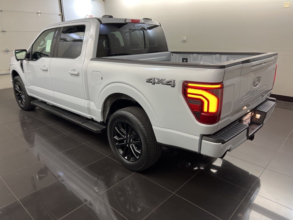 2025 Ford F-150 Lariat photo 4