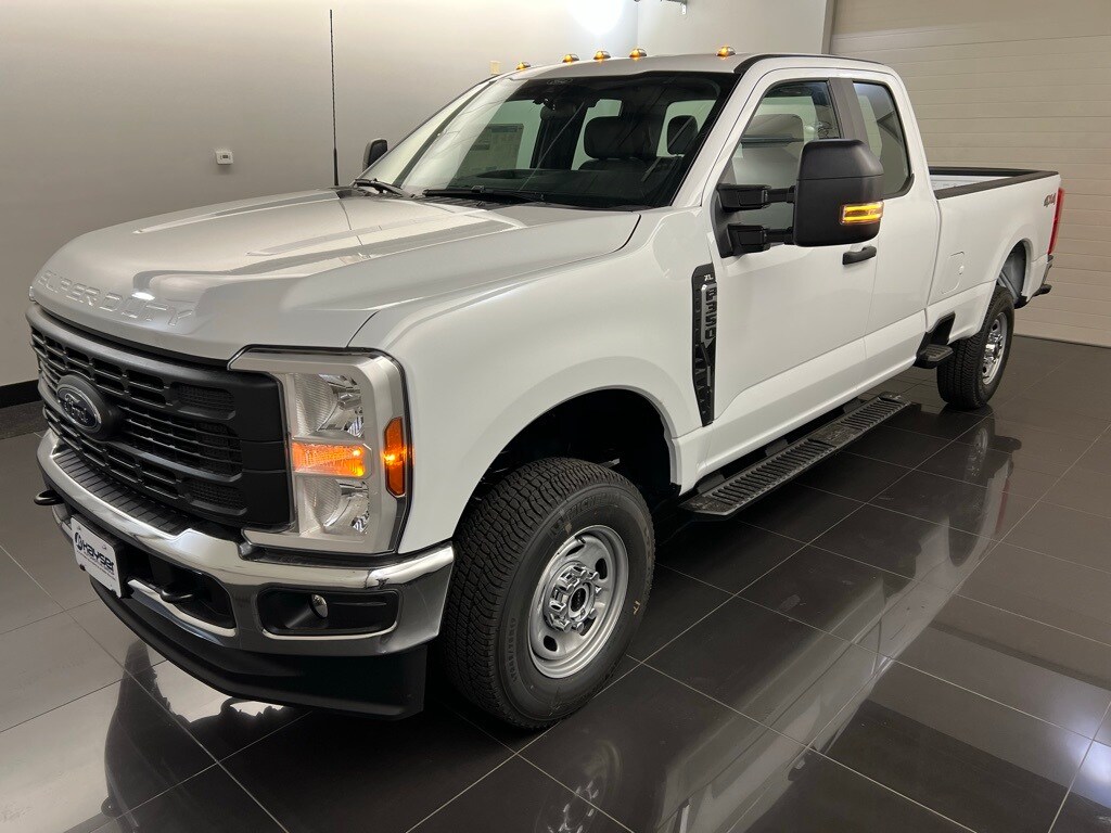 2026 Ford F-350 XL photo 3