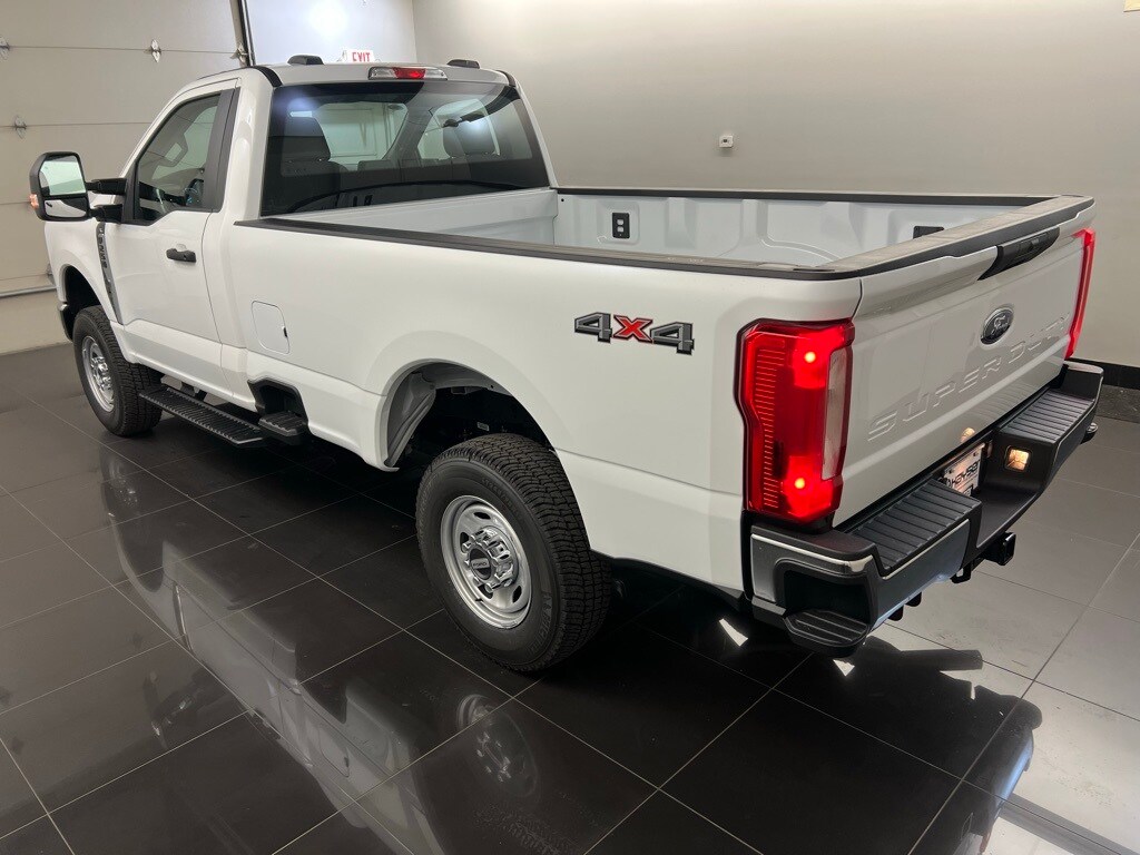 2026 Ford F-250 XL photo 4