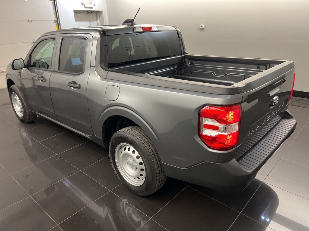 2025 Ford Maverick XL photo 2