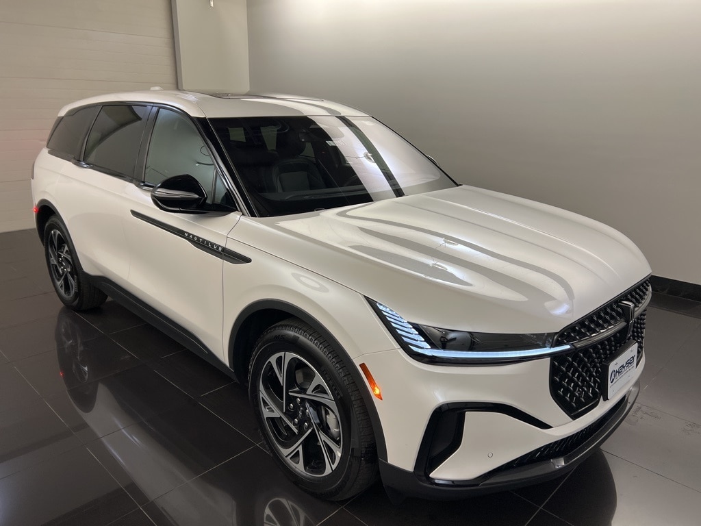 2025 Lincoln Nautilus Premiere's photo