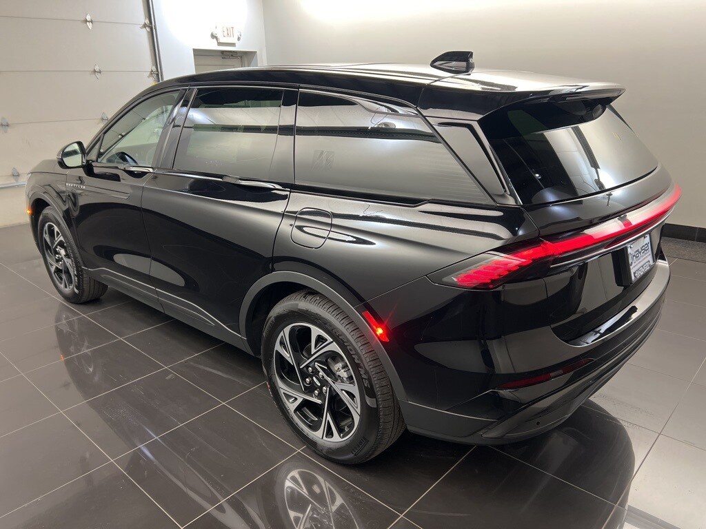 2025 Lincoln Nautilus Premiere photo 4