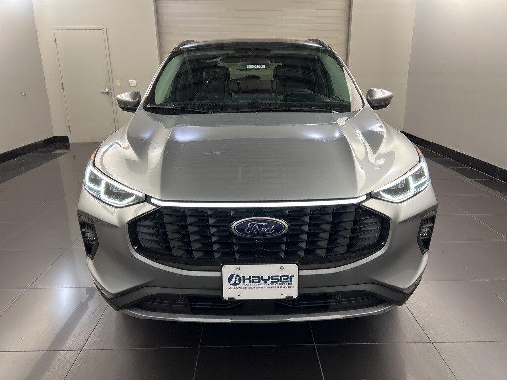 2024 Ford Escape Plug-In Hybrid Base photo 2