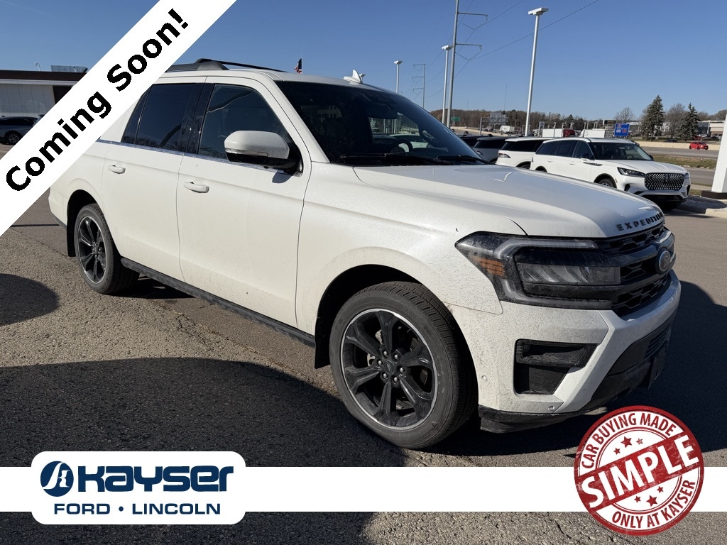 2022 Ford Expedition Limited's photo