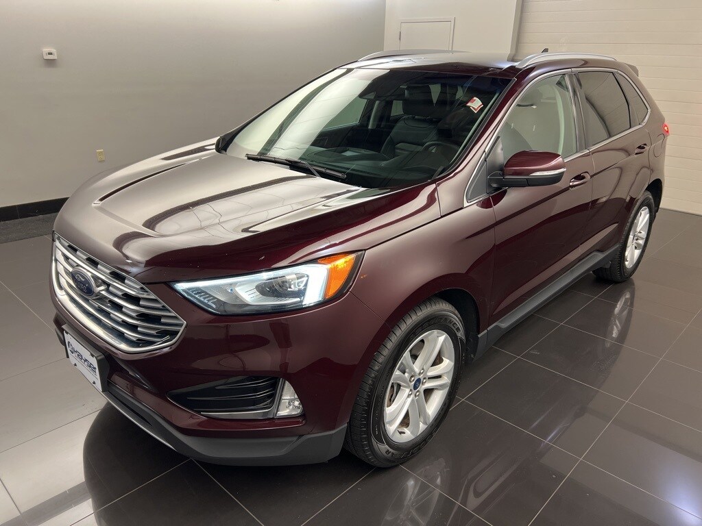 2020 Ford Edge SEL photo 3