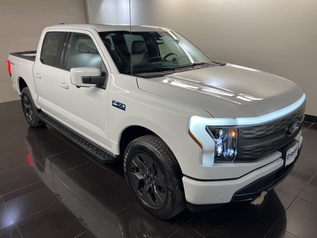2025 Ford F-150 Lightning Lariat's photo