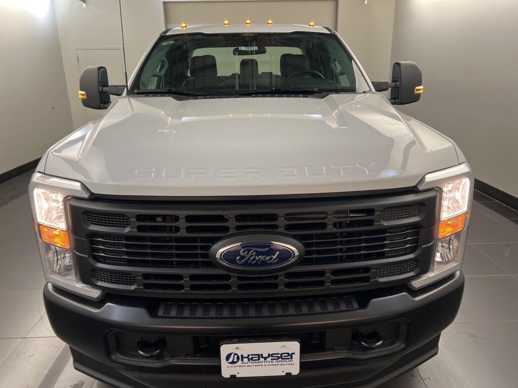 2025 Ford F-250 XL photo 2