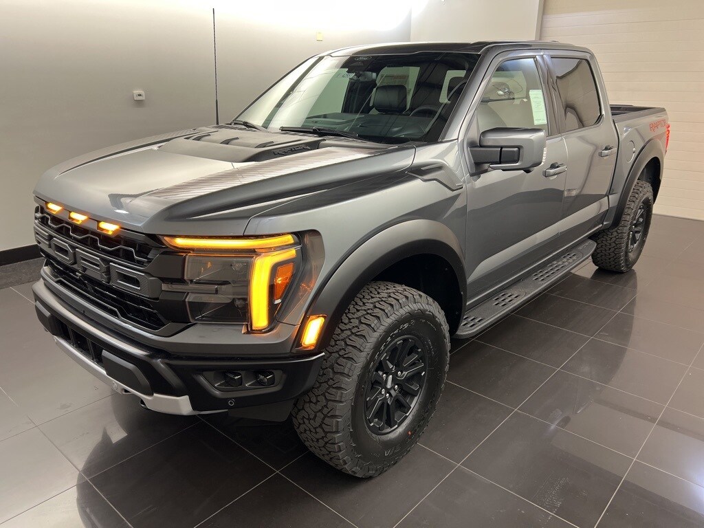 2025 Ford F-150 Raptor photo 3