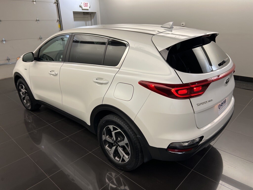2021 Kia Sportage LX photo 3
