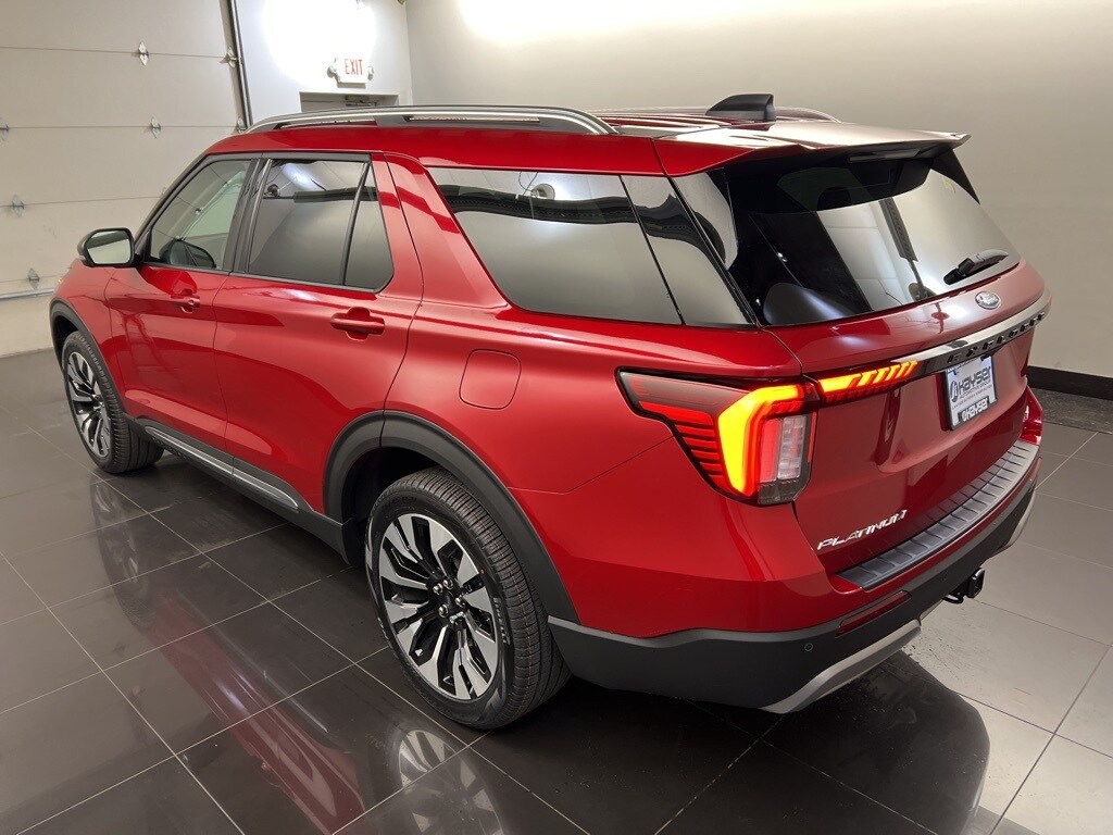 2026 Ford Explorer Platinum photo 2