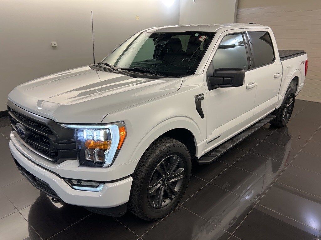 2023 Ford F-150 XLT photo 3