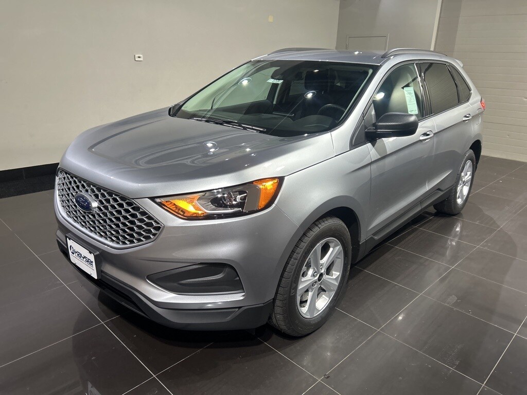 2024 Ford Edge SE photo 3