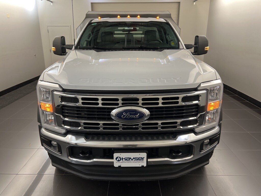 2025 Ford F-550 XL photo 2