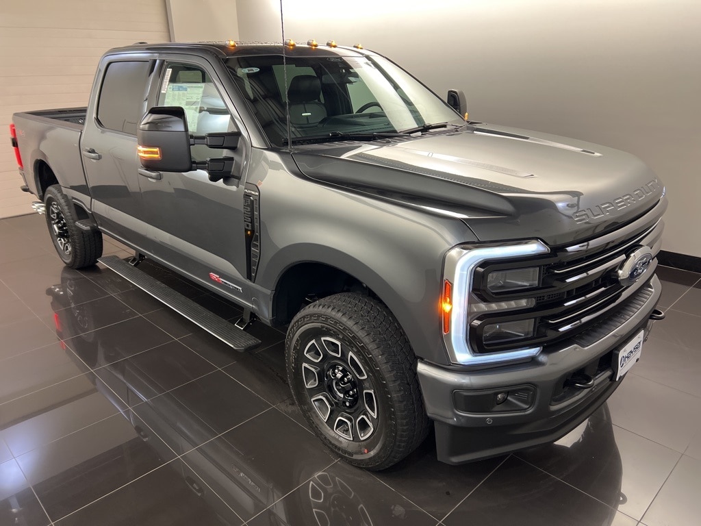 2026 Ford F-250 Super Duty Platinum's photo