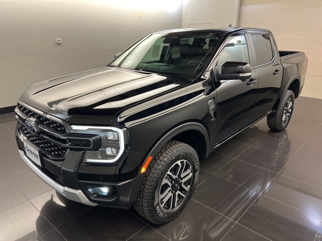 2025 Ford Ranger Lariat photo 3