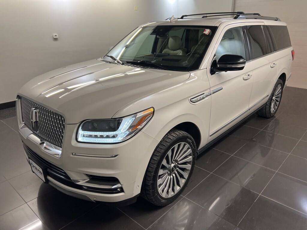 2020 Lincoln Navigator L Reserve photo 3